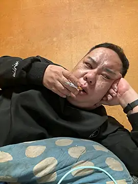 punk0805 online show from March 30, 2:07 pm