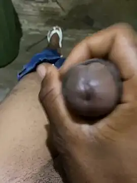 Snapshot of s1437jdjjddjjshbx chatting on March 17, 9:01 am s1437jdjjddjjshbx online show from March 17, 9:01 am