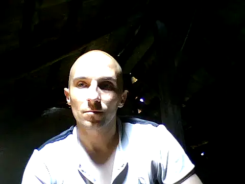 vadszex31 online show from May 8, 9:54 am