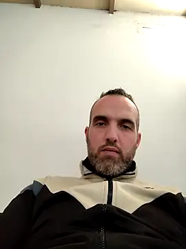 leon3875 online show from September 11, 3:33 pm