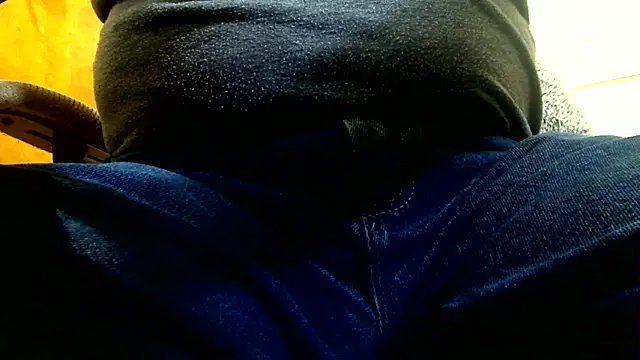 markluvskitty online show from April 20, 1:13 pm