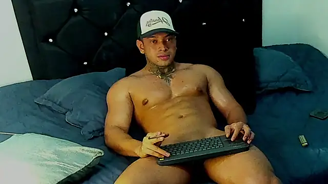 Stiven collins online show from February 22, 6:39 am