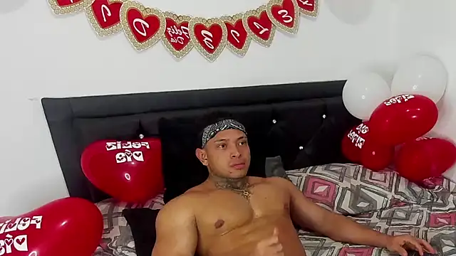 Stiven collins online show from February 15, 6:12 am