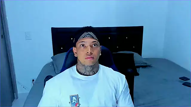 Stiven collins online show from January 25, 5:51 am