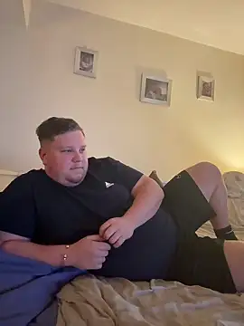 Lukeyboy027 online show from March 30, 7:37 pm