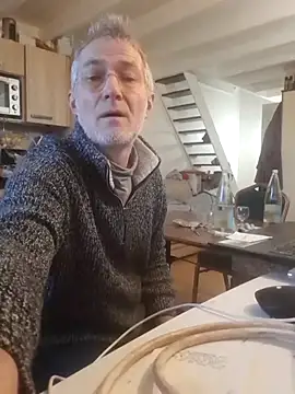 Snapshot of 60philippe chatting on January 26, 7:42 am 60philippe online show from January 26, 7:42 am