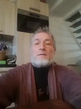 Snapshot of 60philippe chatting on December 13, 12:50 pm 60philippe online show from December 13, 12:50 pm
