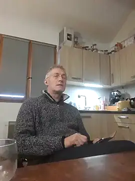 Snapshot of 60philippe chatting on January 30, 3:19 pm 60philippe online show from January 30, 3:19 pm