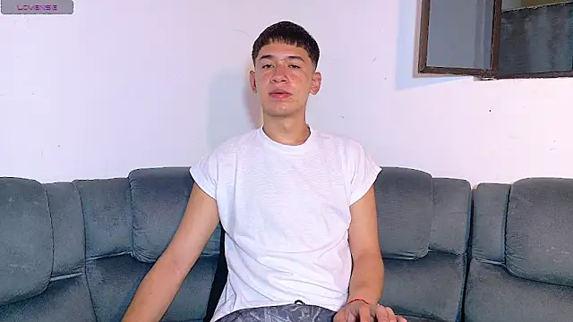 Mr daren  online show from March 16, 6:01 pm