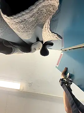 Drummer112 online show from October 10, 10:42 am