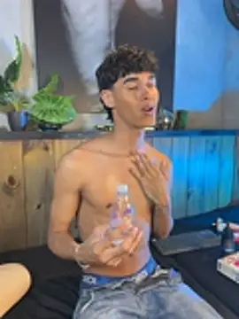 andrewortix online show from April 19, 4:56 am