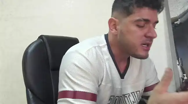 Teilor Creed online show from December 31, 5:07 pm