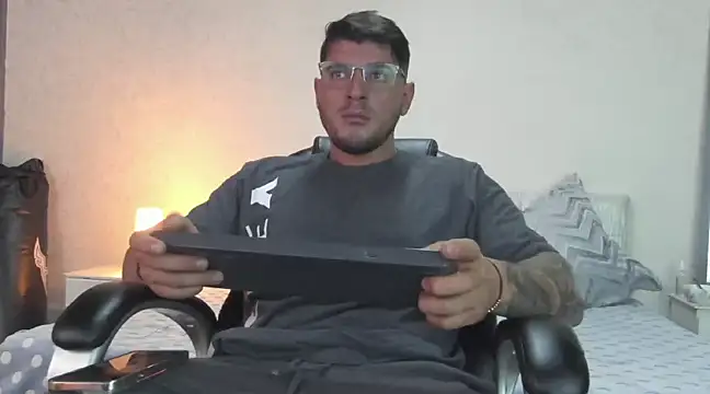 Teilor Creed online show from February 18, 8:26 pm