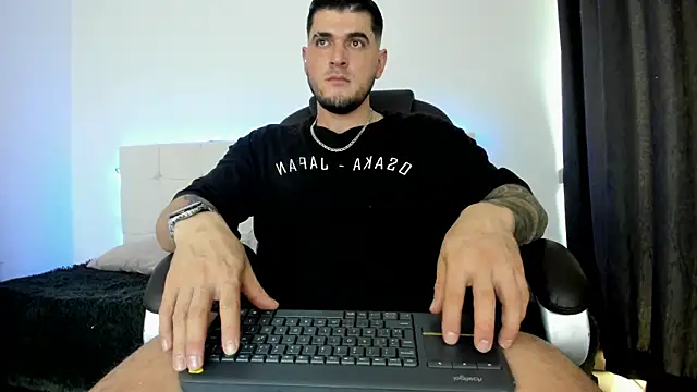 Teilor Creed online show from December 19, 8:39 pm