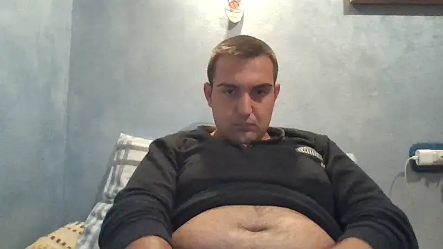 Snapshot of alexfala99 chatting on October 20, 5:17 pm alexfala99 online show from October 20, 5:17 pm