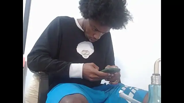 Larry-n-clouds online show from February 6, 6:05 pm