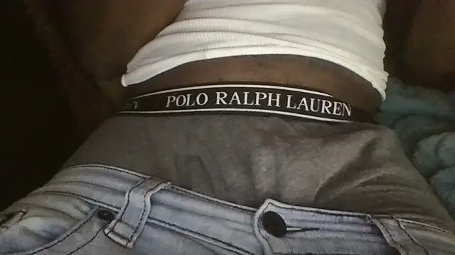 Snapshot of ThatDickSexy2 chatting on October 27, 3:42 am ThatDickSexy2 online show from October 27, 3:42 am