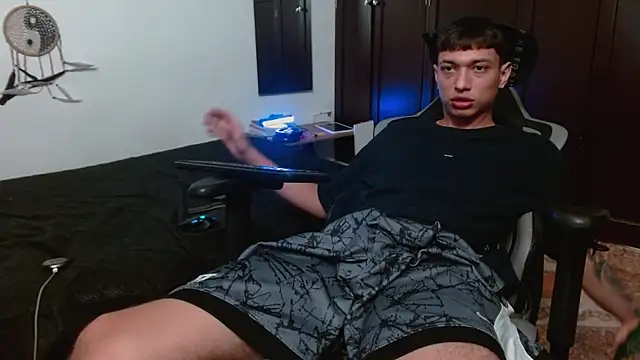 aaron blug online show from October 5, 11:53 pm