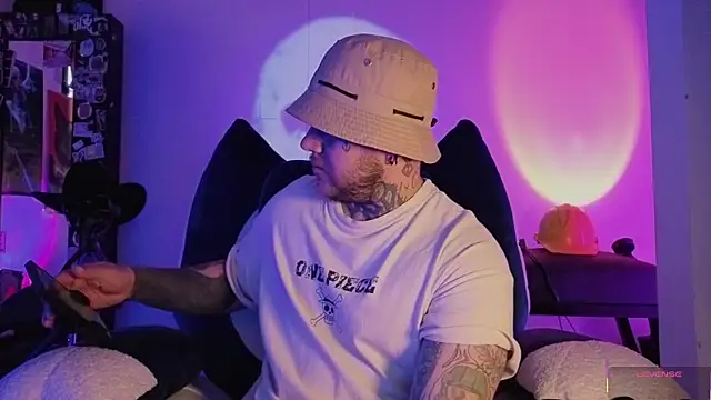 Ash gusbig online show from January 8, 3:34 am