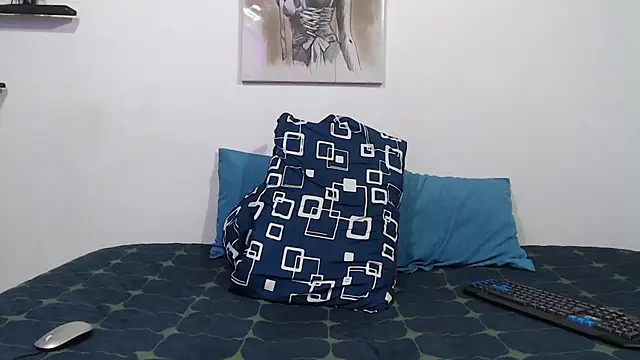 Snapshot of alanprince44 chatting on January 27, 12:54 am alanprince44 online show from January 27, 12:54 am