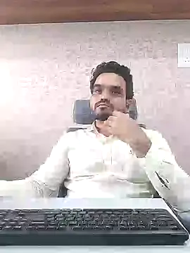 indianguy89 online show from December 7, 12:13 pm