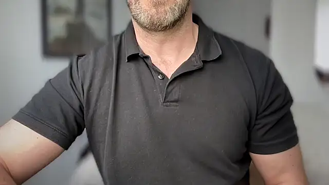 Mr Beef online show from April 14, 11:43 am