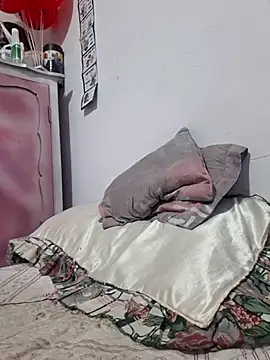 Juanhots online show from May 15, 1:03 am