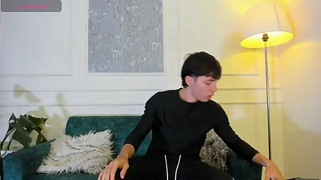 Snapshot of AlessandroDybala chatting on October 21, 12:08 pm AlessandroDybala online show from October 21, 12:08 pm