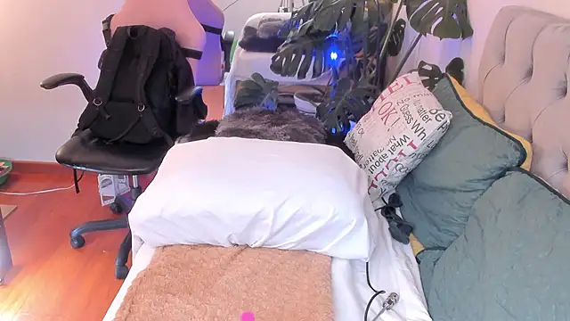 Tom cooper  online show from November 30, 1:46 pm