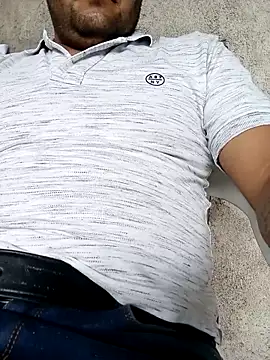 Snapshot of crowten chatting on October 12, 11:54 pm crowten online show from October 12, 11:54 pm