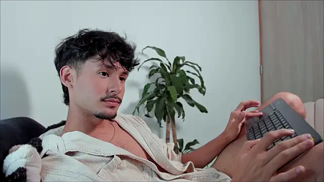 dimitri targaryen online show from February 21, 2:06 am