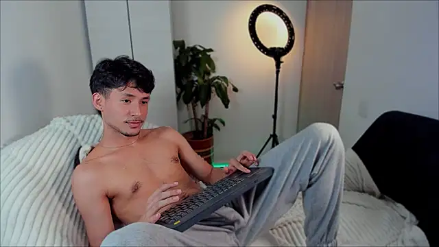 dimitri targaryen online show from December 31, 5:00 am