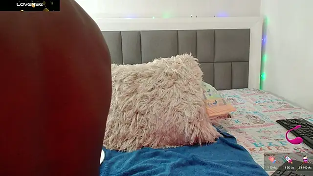 nicolaskan online show from February 25, 12:39 pm