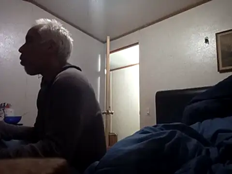 Xoc8  online show from January 18, 12:45 am