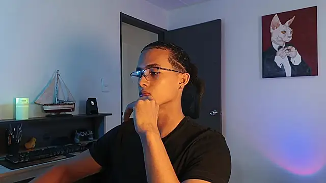 Snapshot of alejo_x3 chatting on October 29, 9:07 pm alejo x3 online show from October 29, 9:07 pm