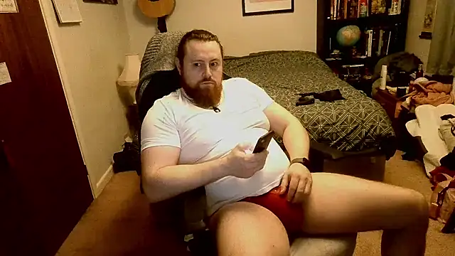 Hairy Guy30 online show from January 9, 9:20 pm