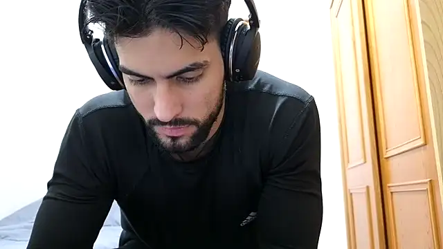 Jackyrose online show from December 14, 3:51 am