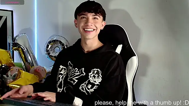 Niico Cruz online show from December 11, 3:47 am