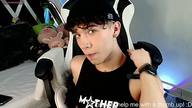 Niico Cruz online show from December 14, 7:07 am