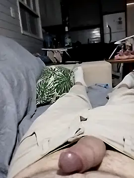 Snapshot of danielsafado222 chatting on October 28, 2:47 am danielsafado222 online show from October 28, 2:47 am