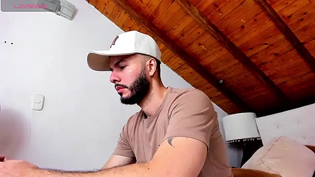 Tom Bailey online show from April 19, 1:10 pm