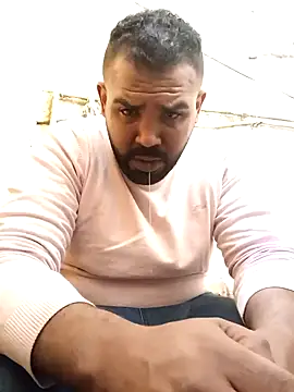 Snapshot of ListedLoin chatting on December 26, 9:44 am ListedLoin online show from December 26, 9:44 am