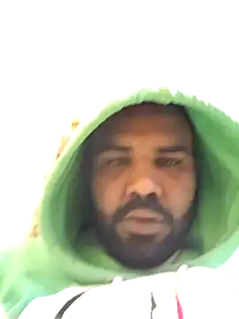 Snapshot of ListedLoin chatting on December 29, 6:45 am ListedLoin online show from December 29, 6:45 am