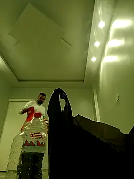 Snapshot of ListedLoin chatting on February 18, 9:10 am ListedLoin online show from February 18, 9:10 am