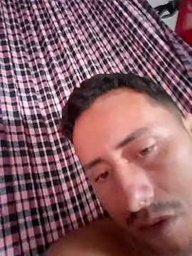 Snapshot of luissilva0071 chatting on March 16, 9:38 am luissilva0071 online show from March 16, 9:38 am