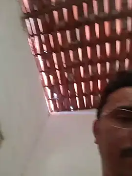 Snapshot of luissilva0071 chatting on October 17, 12:20 pm luissilva0071 online show from October 17, 12:20 pm