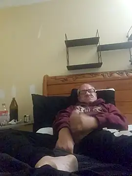 justjerkinaround666 online show from February 8, 11:16 am