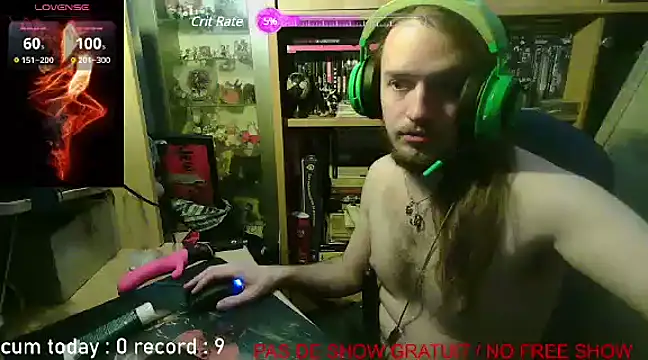 nicolasdumand21 online show from December 17, 7:15 pm