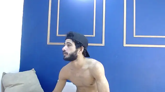 Moon and aaron online show from March 16, 4:41 am