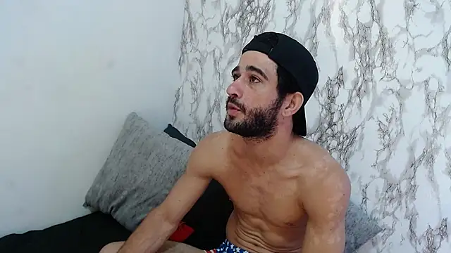 Moon and aaron online show from March 1, 6:35 am